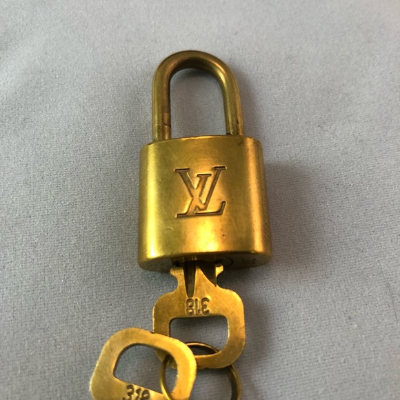 Authentic Louis Vuitton Lock and Key - Picture 7 of 8